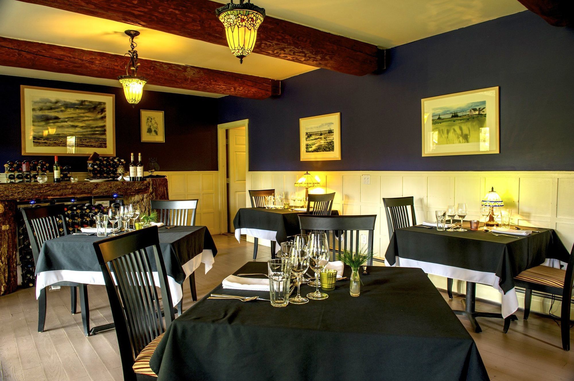 Trout Point Lodge Of Nova Scotia East Kemptville Restaurang bild